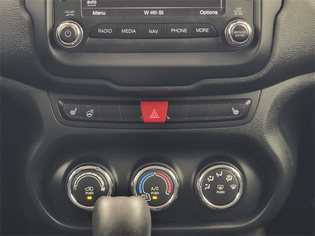 2017 Jeep Renegade Latitude North Edition photo 18