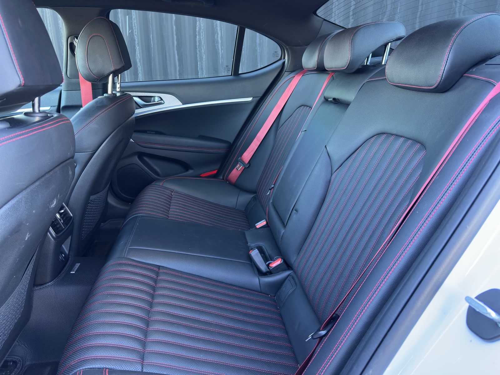 2023 Genesis G70 Sport Prestige 2.0T photo 9