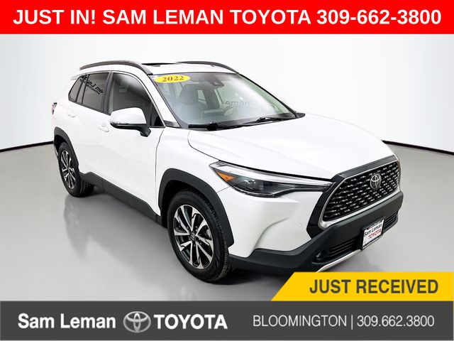 2022 Toyota Corolla Cross XLE's photo