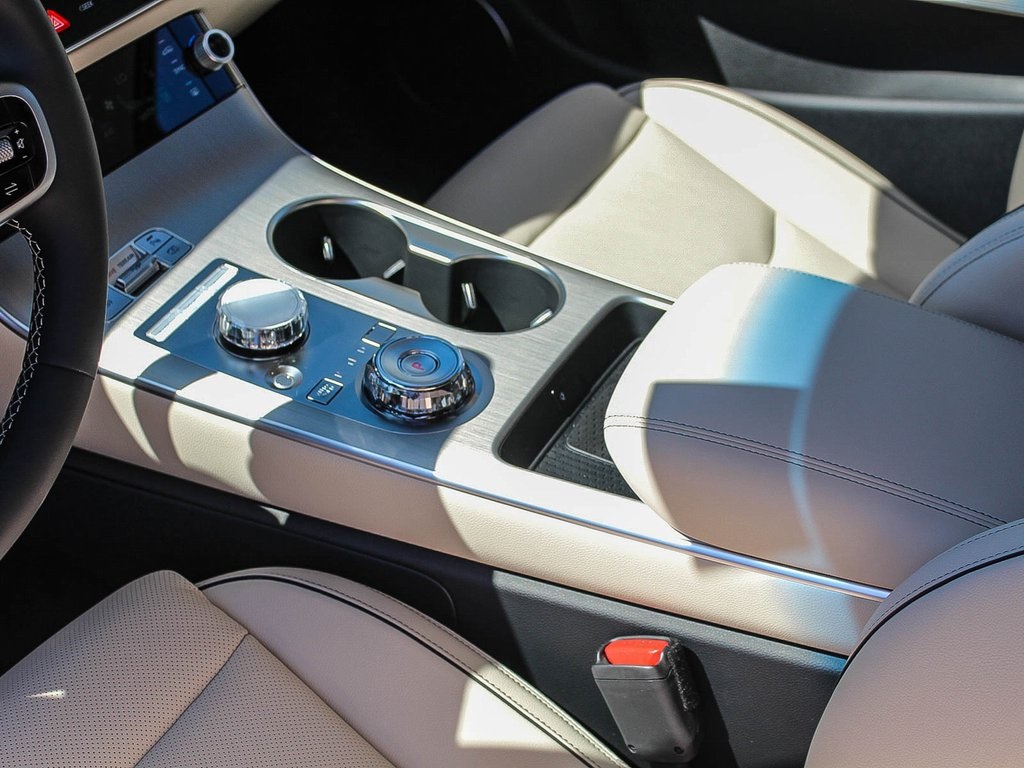 2026 Genesis GV70 2.5T Advanced photo 21