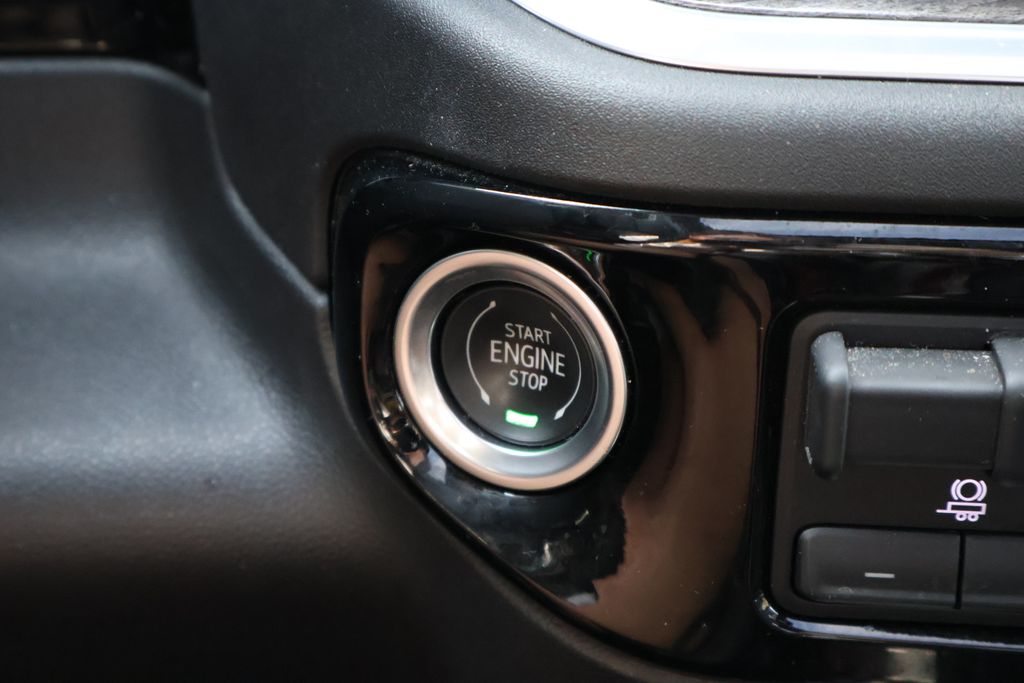 2022 Chevrolet Silverado 1500 LTZ photo 30