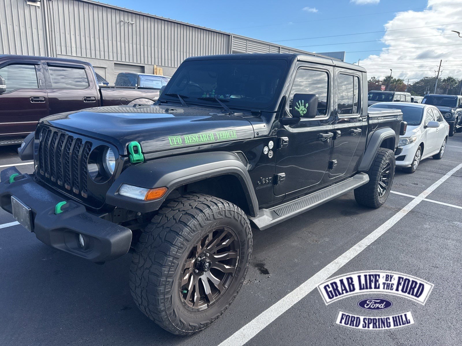 2020 Jeep Gladiator Sport S's photo