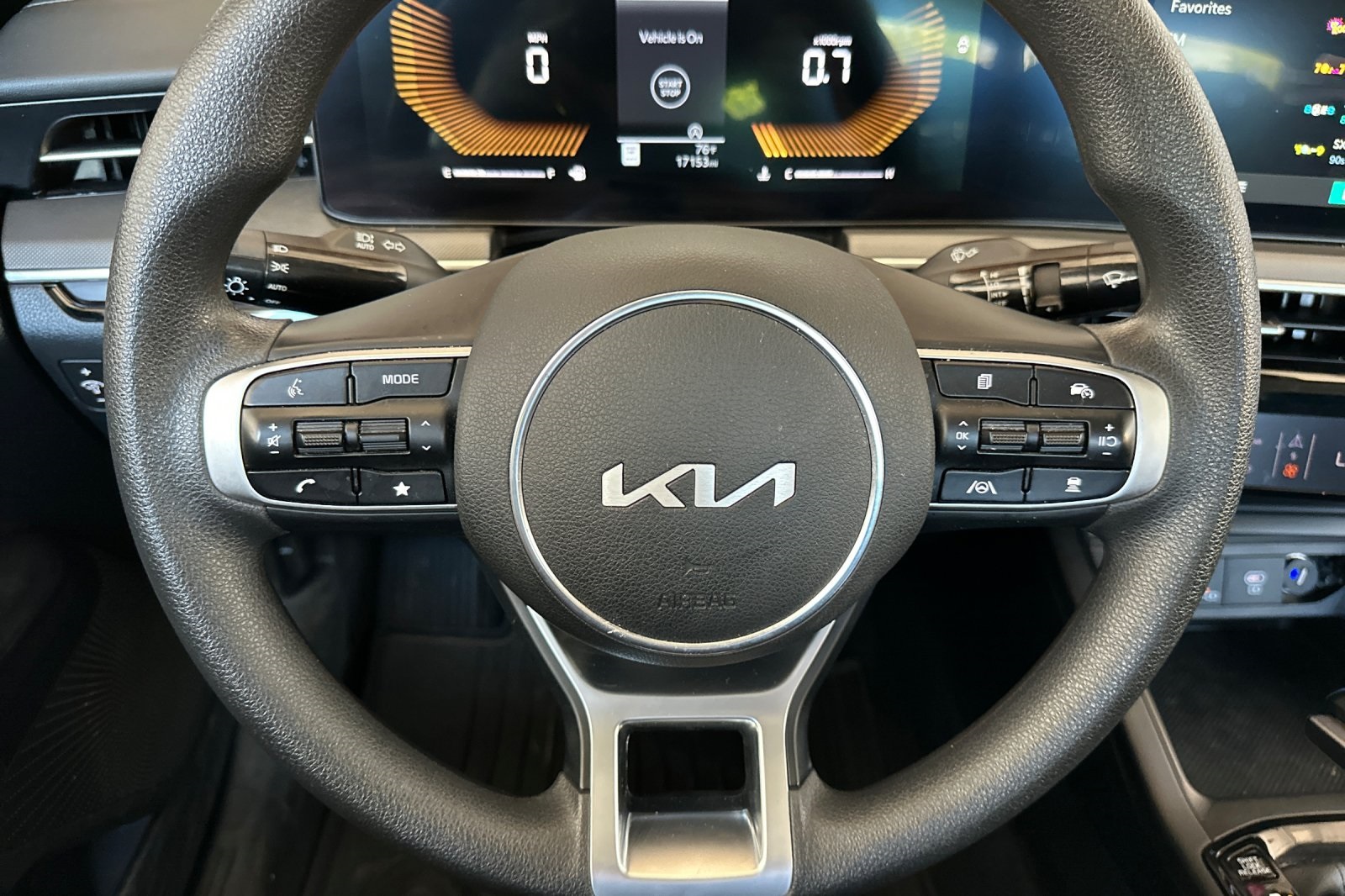 2025 Kia K5 LXS photo 23
