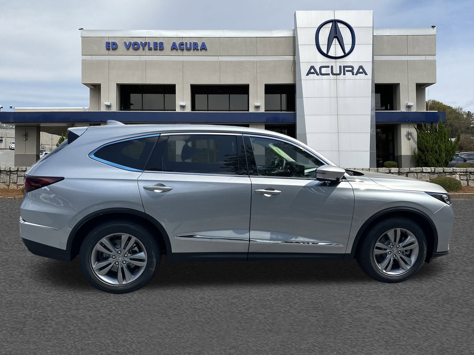 2026 Acura MDX SH-AWD photo 4