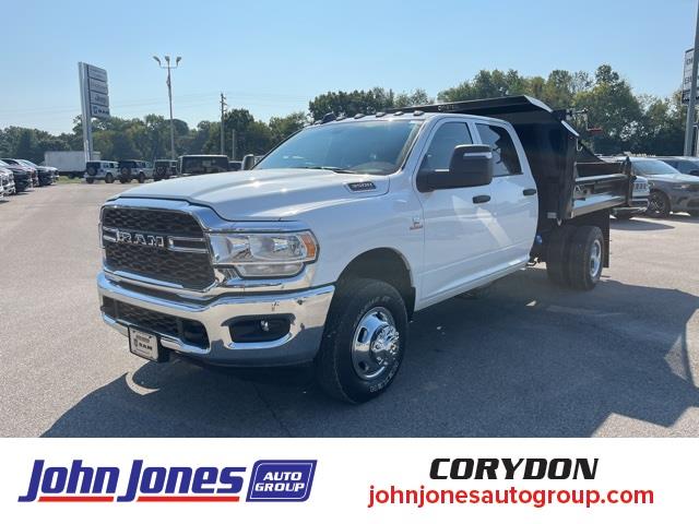 2024 Ram 3500 Tradesman photo 2