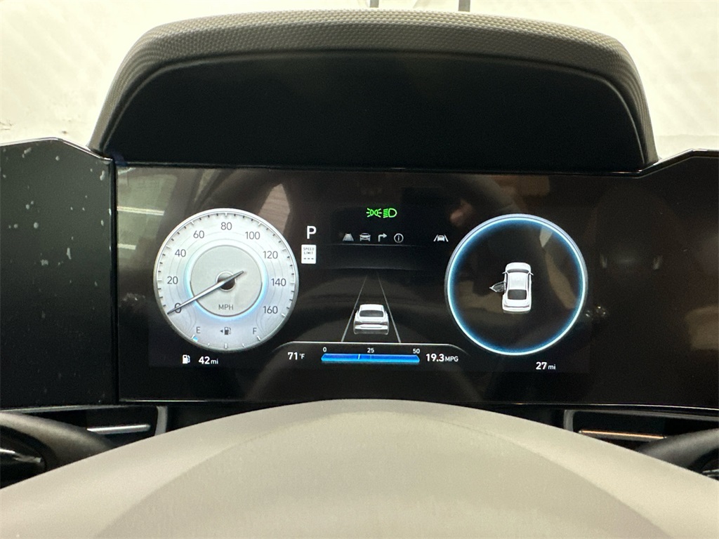 2025 Hyundai Elantra SEL Convenience photo 28