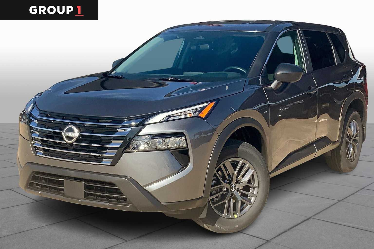 2025 Nissan Rogue S's photo