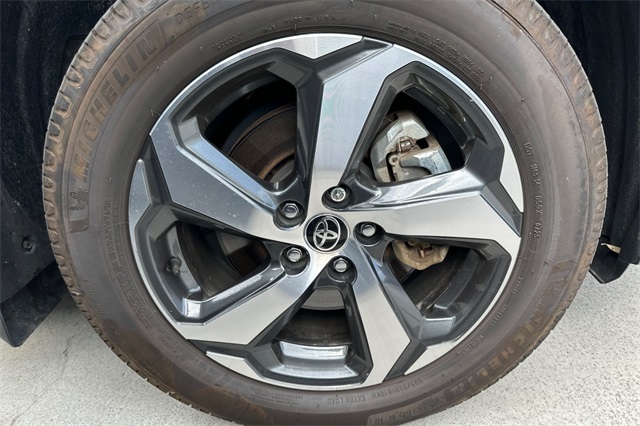 2022 Toyota RAV4 Prime SE photo 8