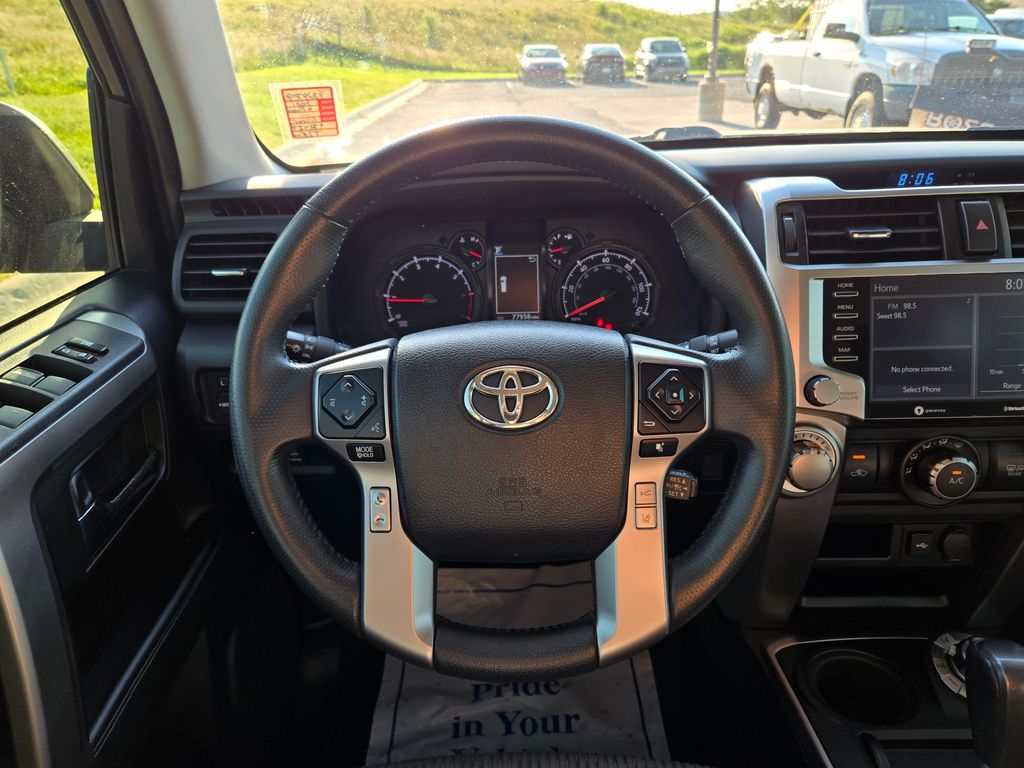 2021 Toyota 4Runner SR5 photo 16