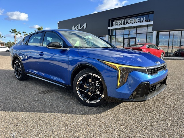 2025 Kia K4 GT-Line's photo