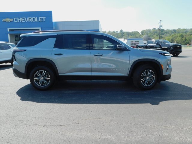 2024 Chevrolet Traverse photo 7