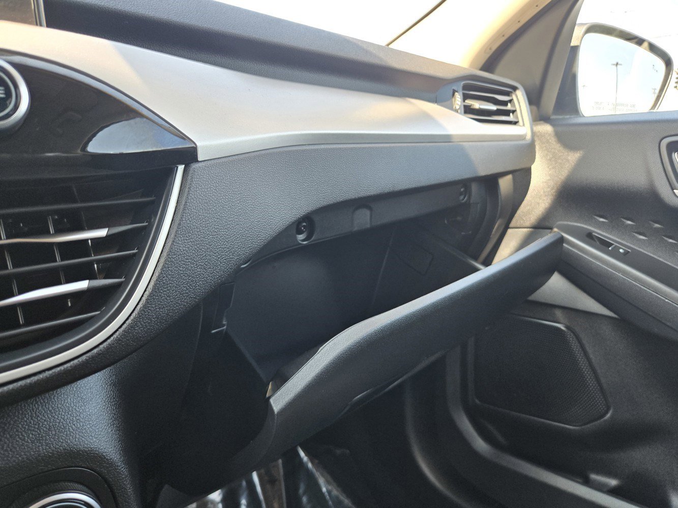 2020 Ford Escape SE Sport Hybrid photo 14