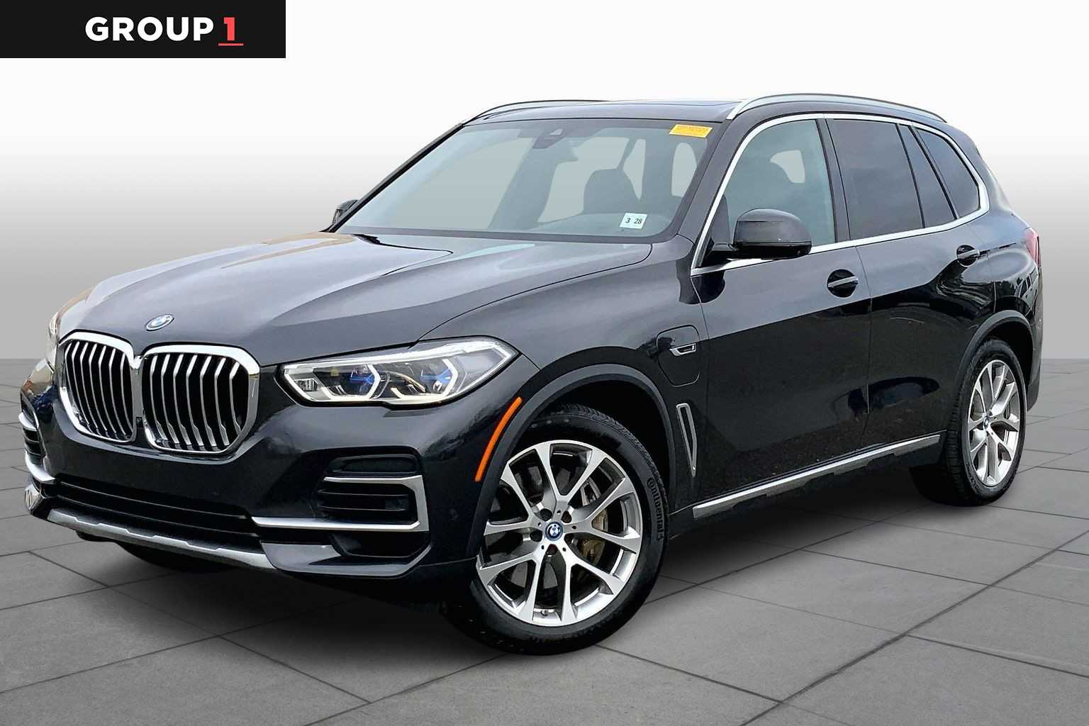 2023 BMW X5 45e's photo