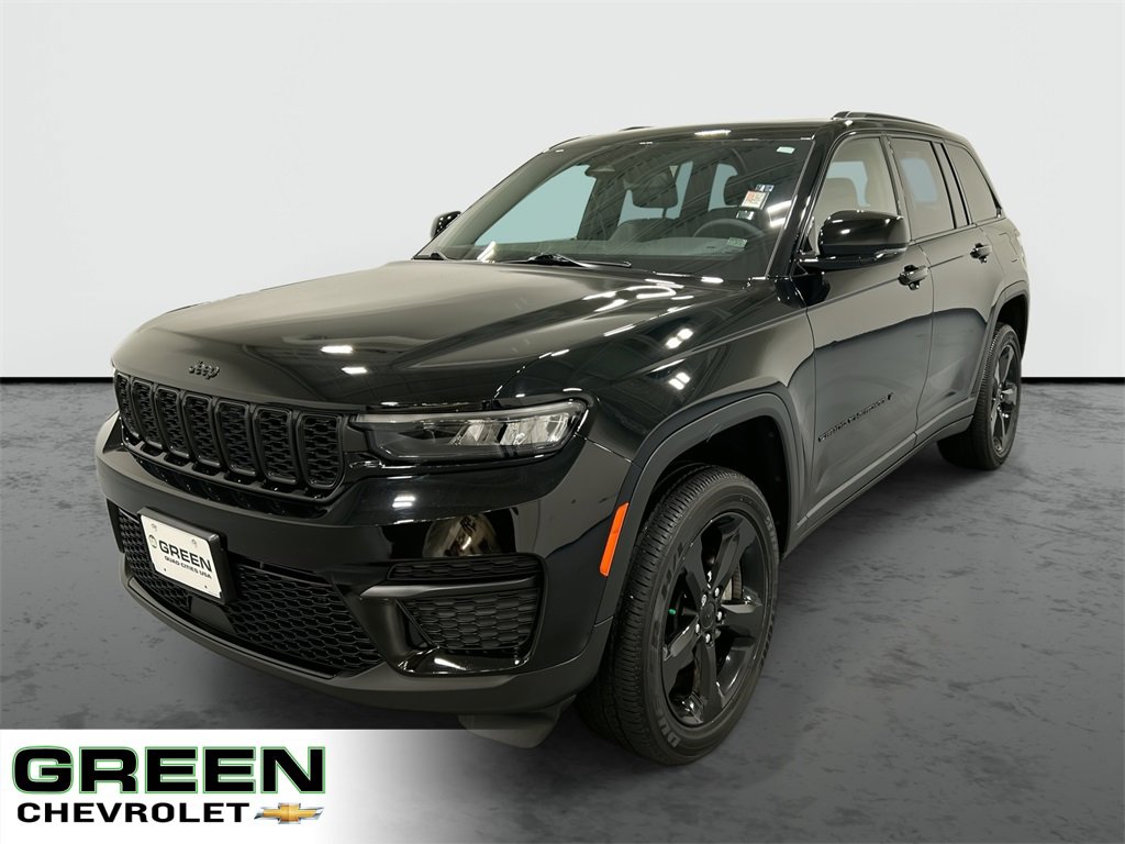 2023 Jeep Grand Cherokee Altitude's photo