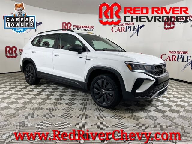 2024 Volkswagen Taos S's photo