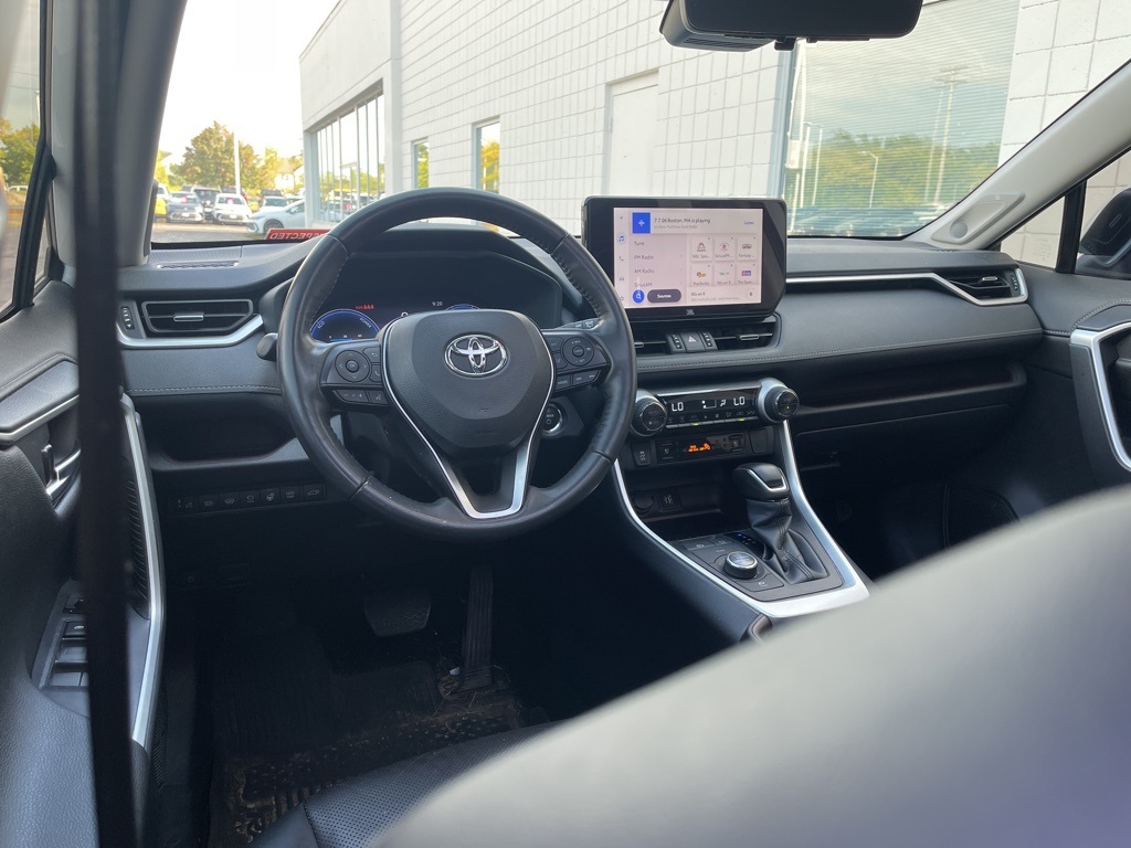 2024 Toyota RAV4 Hybrid Limited photo 12