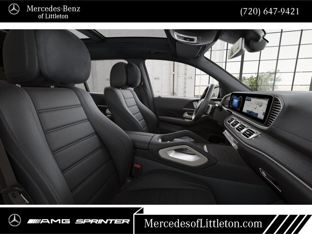 2026 Mercedes Benz GLS 450 4MATIC photo 3