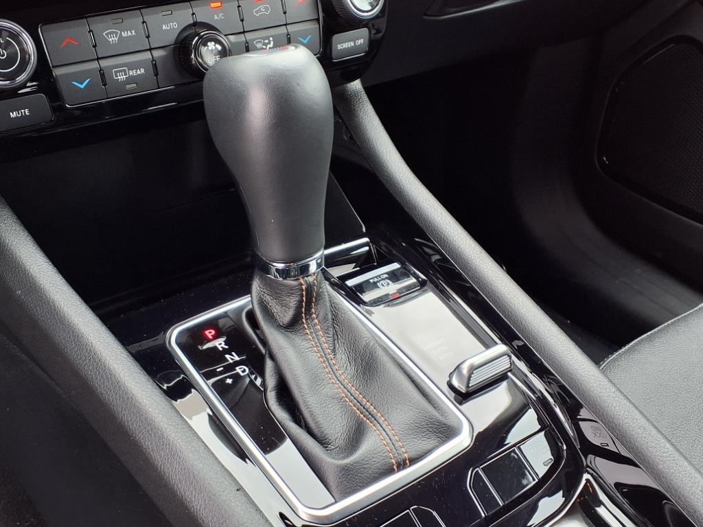 2022 Jeep Compass Limited photo 9
