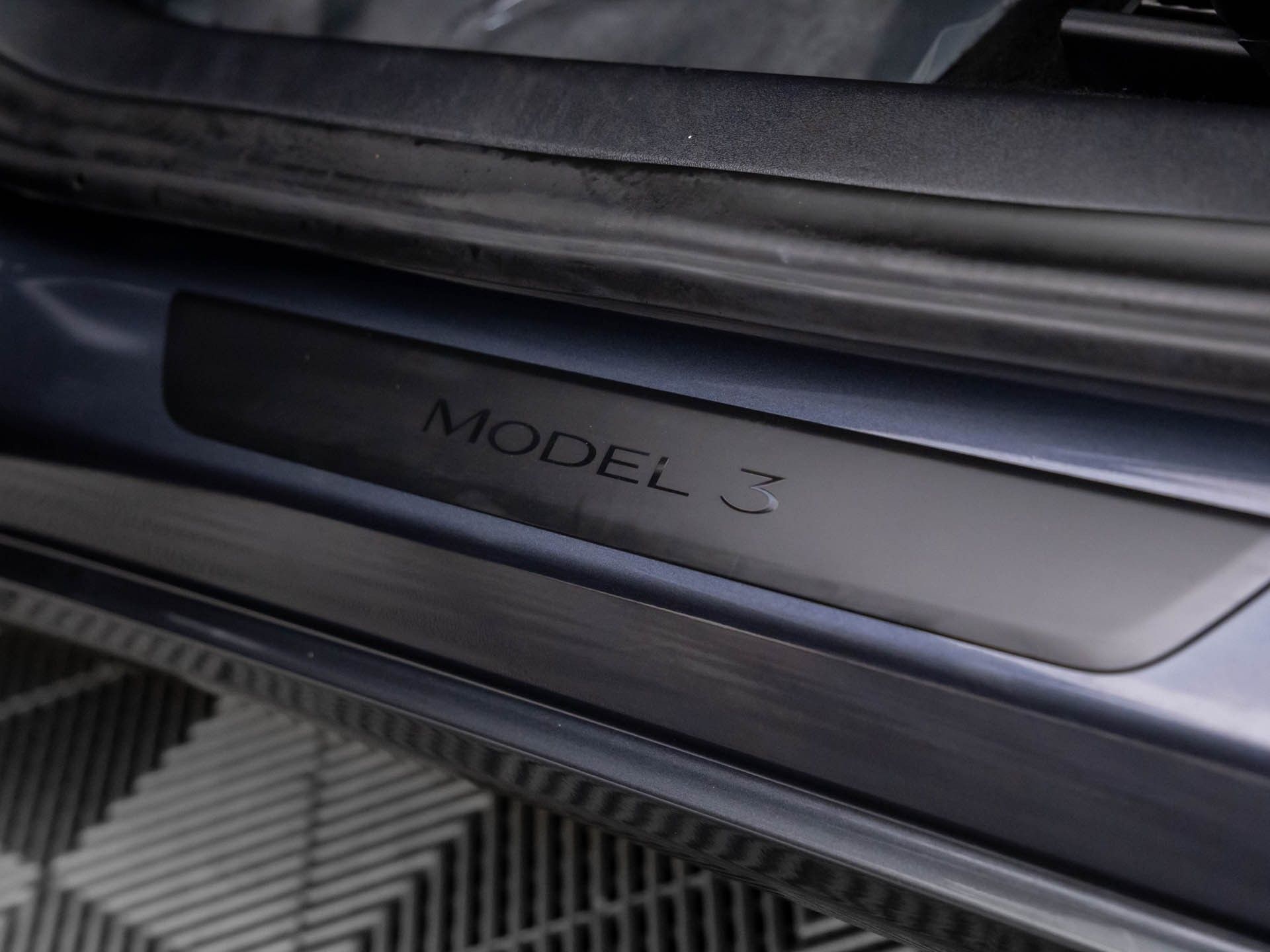 2022 Tesla Model 3 Long Range photo 13