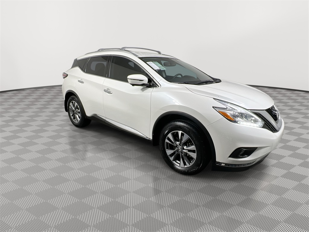 Used 2017 Nissan Murano SL with VIN 5N1AZ2MG3HN155570 for sale in Riviera Beach, FL