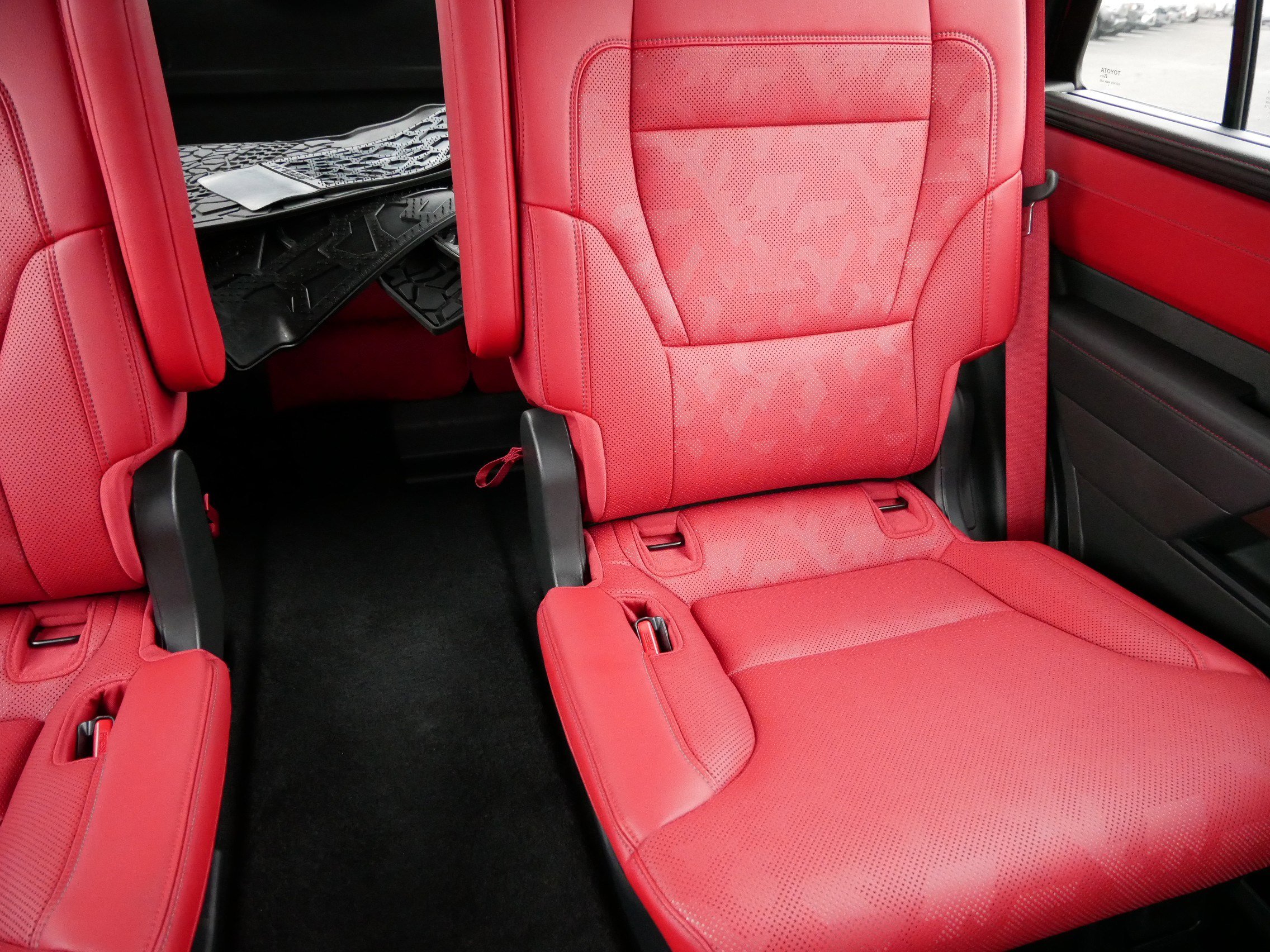 2024 Toyota Sequoia TRD Pro photo 14