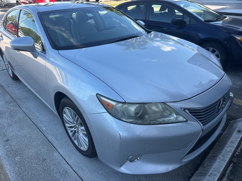 2013 Lexus ES 350's photo