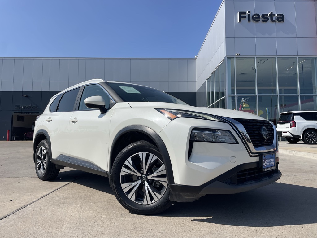 2023 Nissan Rogue SV's photo
