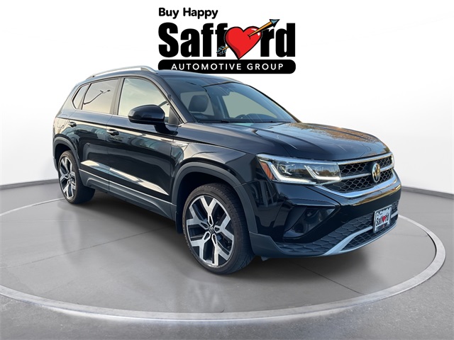 2022 Volkswagen Taos SEL photo 3