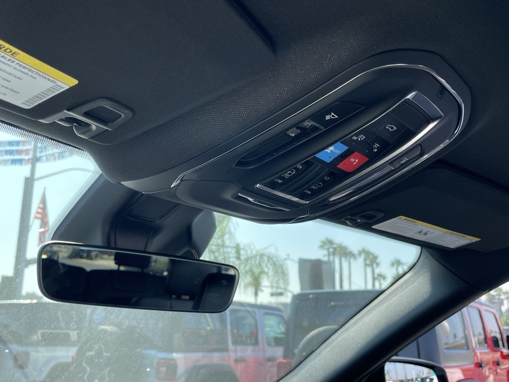 2025 Jeep Grand Cherokee Altitude X photo 31