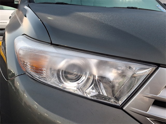 2013 Toyota Highlander Base Plus photo 13