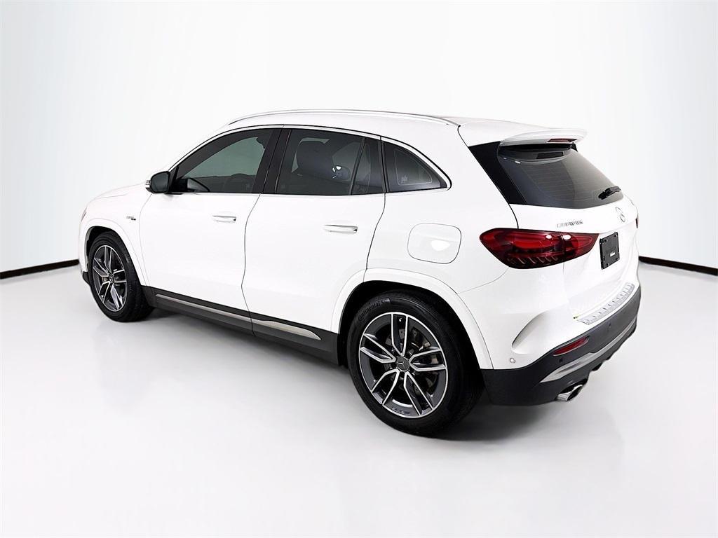 2025 Mercedes Benz GLA 35 AMG 4MATIC photo 2