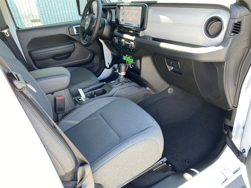 2025 Jeep Wrangler Sport S photo 40