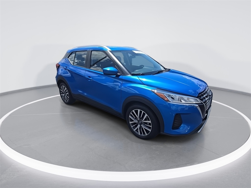 2024 Nissan Kicks SV photo 2