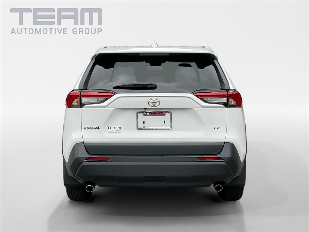 2024 Toyota RAV4 LE photo 5