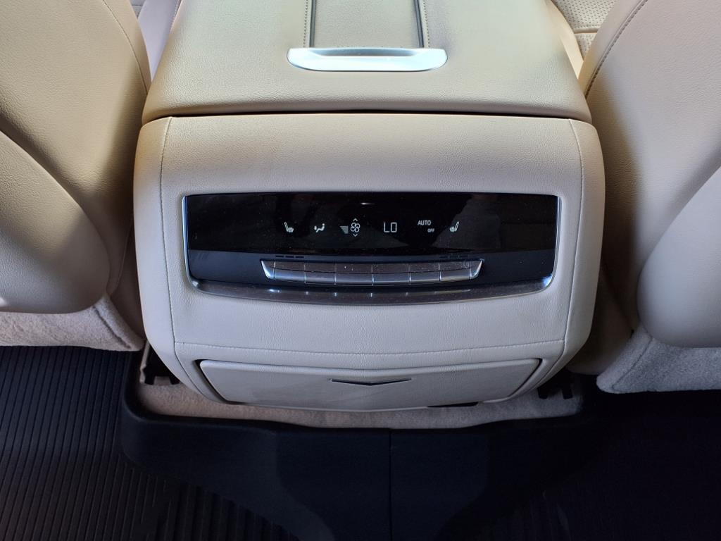 2021 Cadillac Escalade Premium Luxury photo 5