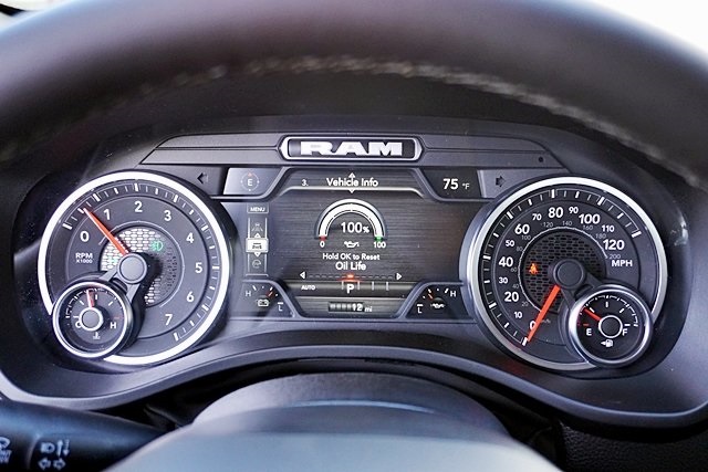 New 2026 Bright White Clear-Coat Exterior Paint RAM Big Horn/Lone Star image 40