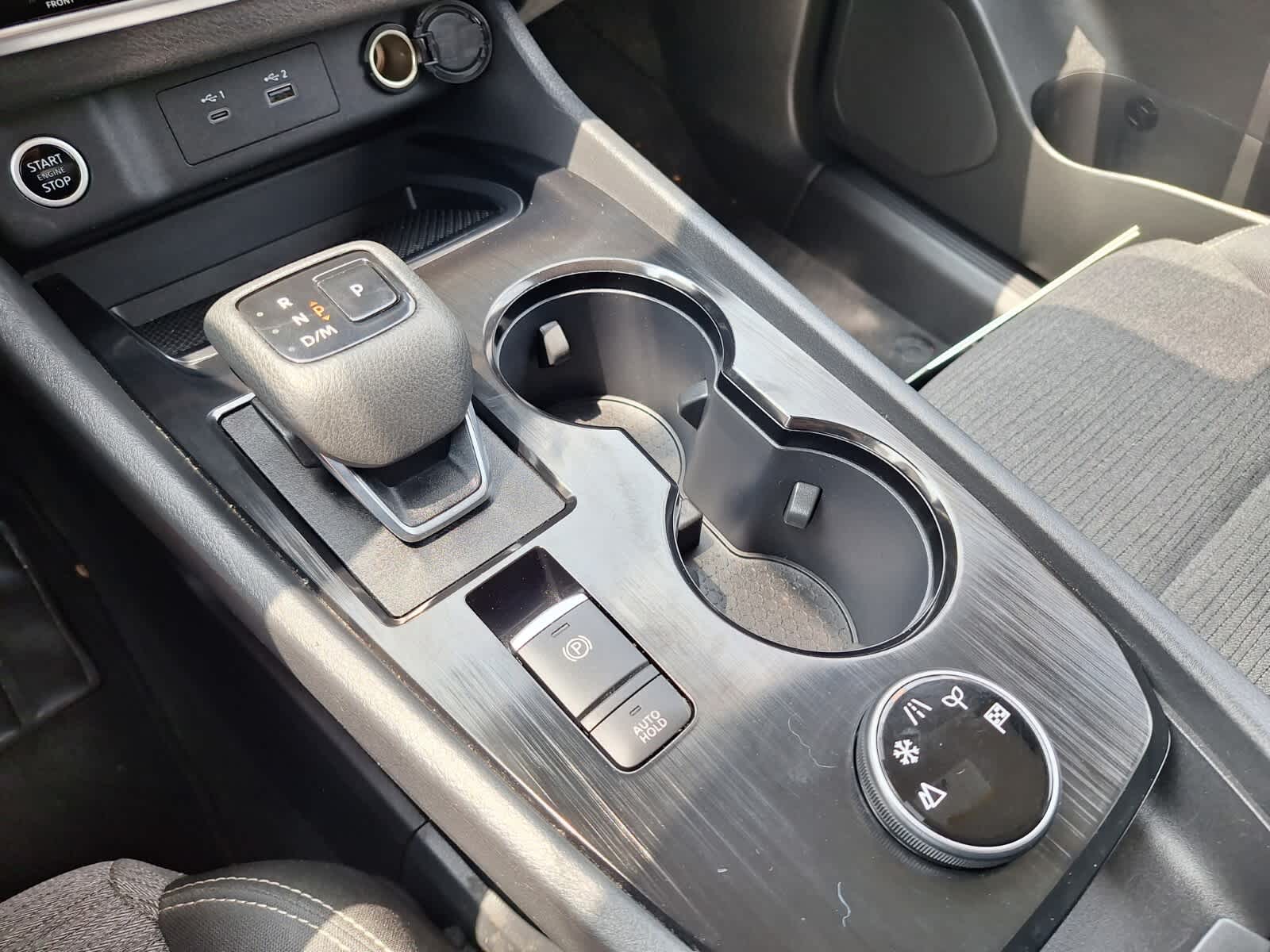 2023 Nissan Rogue SV photo 13