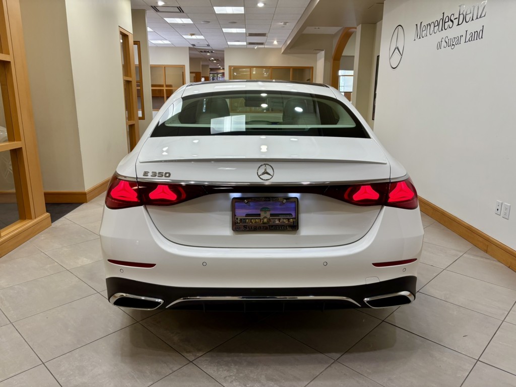 2025 Mercedes Benz E 350 photo 4