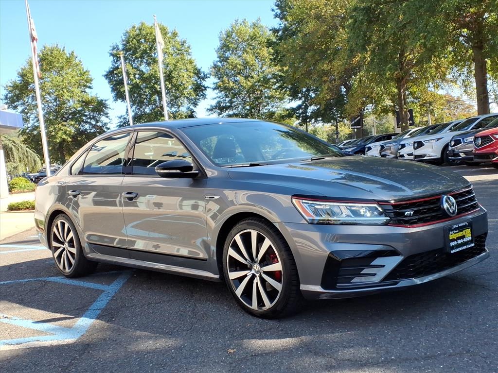 2018 Volkswagen Passat V6 GT photo 3
