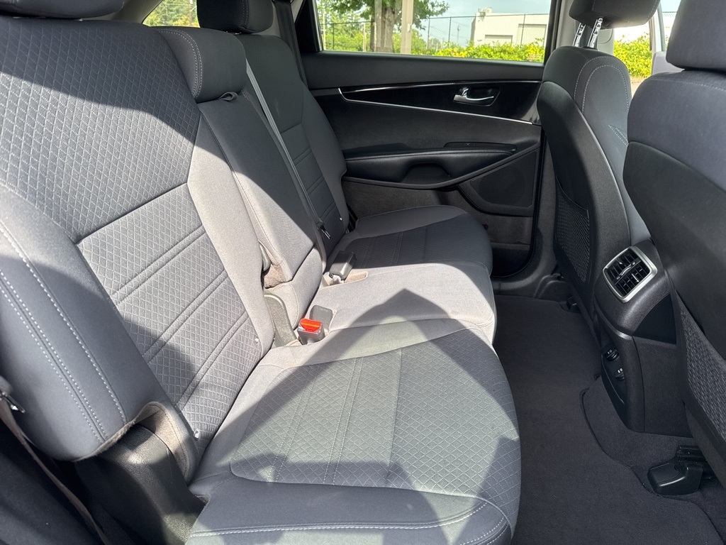 2018 Kia Sorento LX photo 19