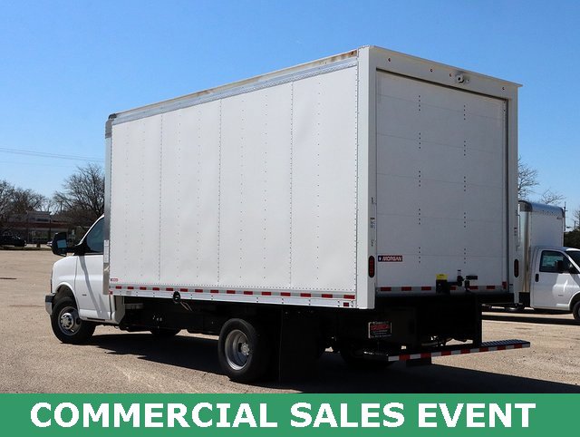2024 Chevrolet Express Cutaway Base photo 11