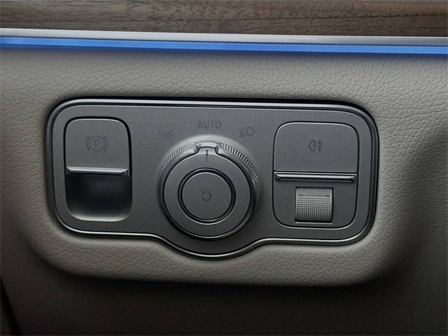 2026 Mercedes Benz GLS 450 4MATIC photo 9