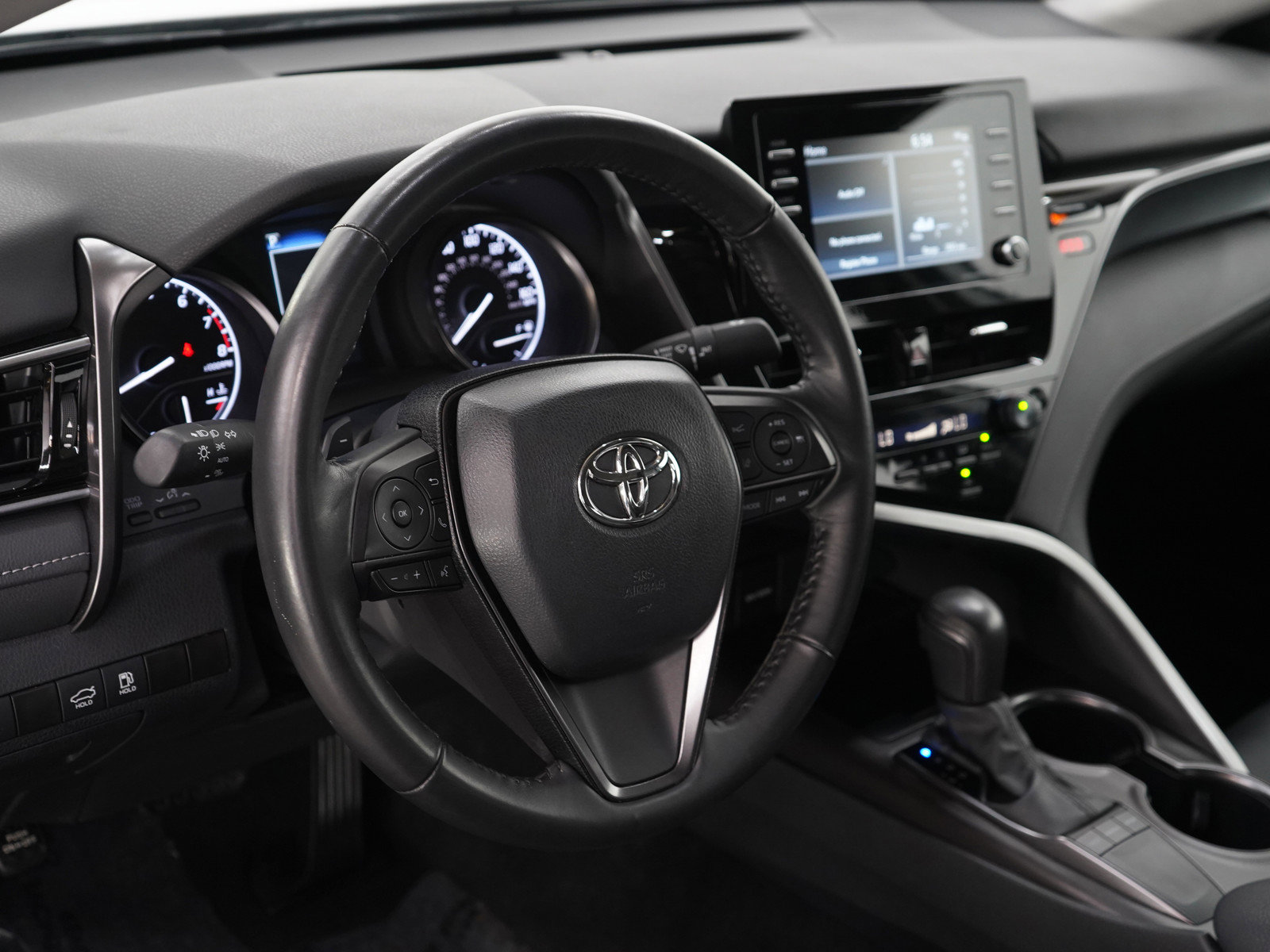2024 Toyota Camry SE photo 17