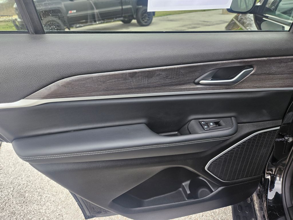 2022 Jeep Grand Cherokee Limited photo 17