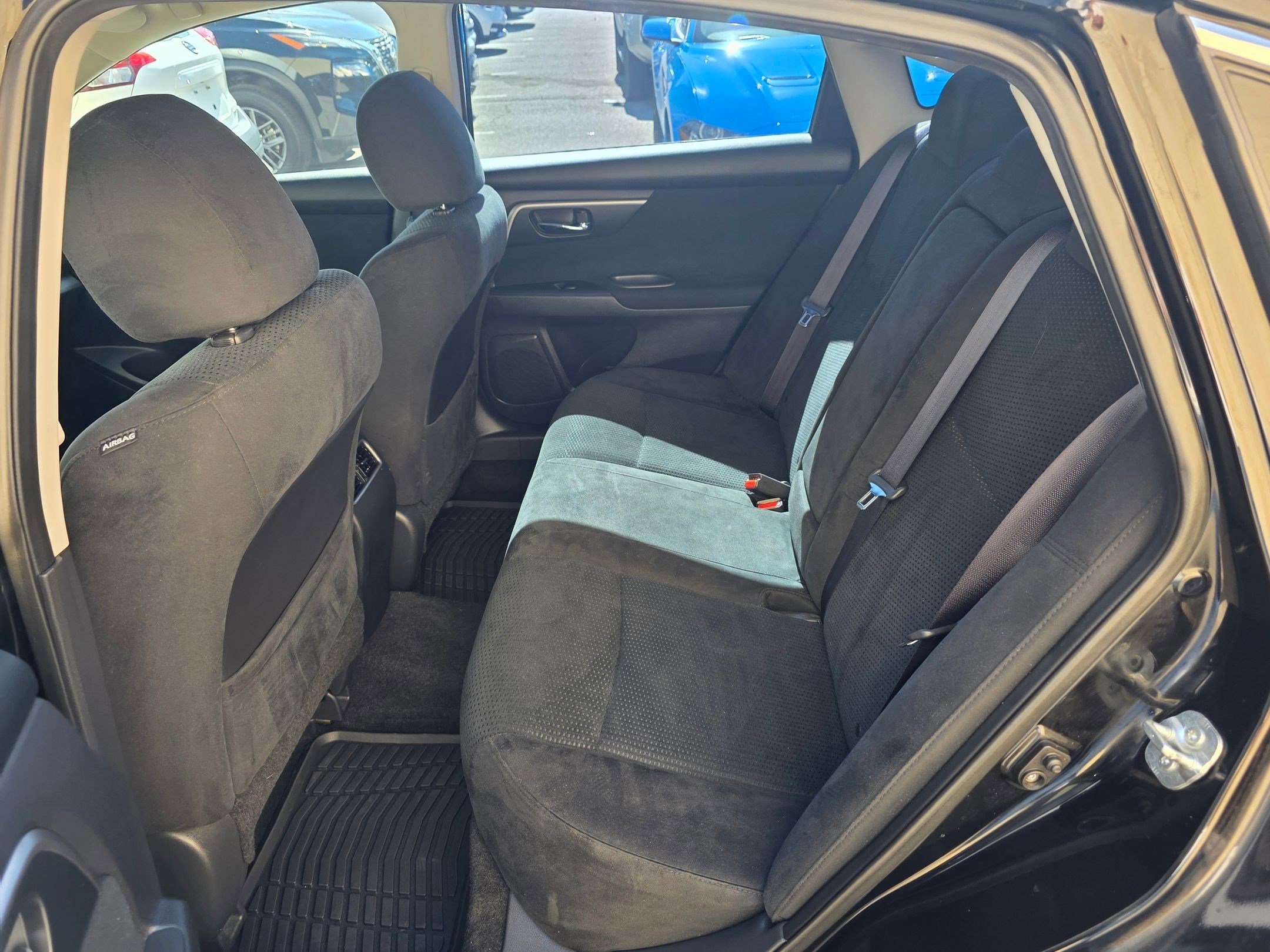 2015 Nissan Altima 2.5 SV photo 25