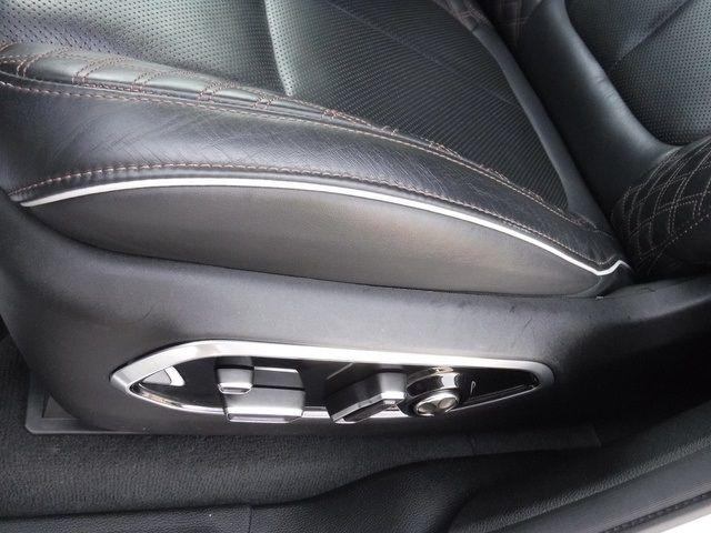 2023 Jeep Grand Cherokee Summit Reserve High Altitude photo 17