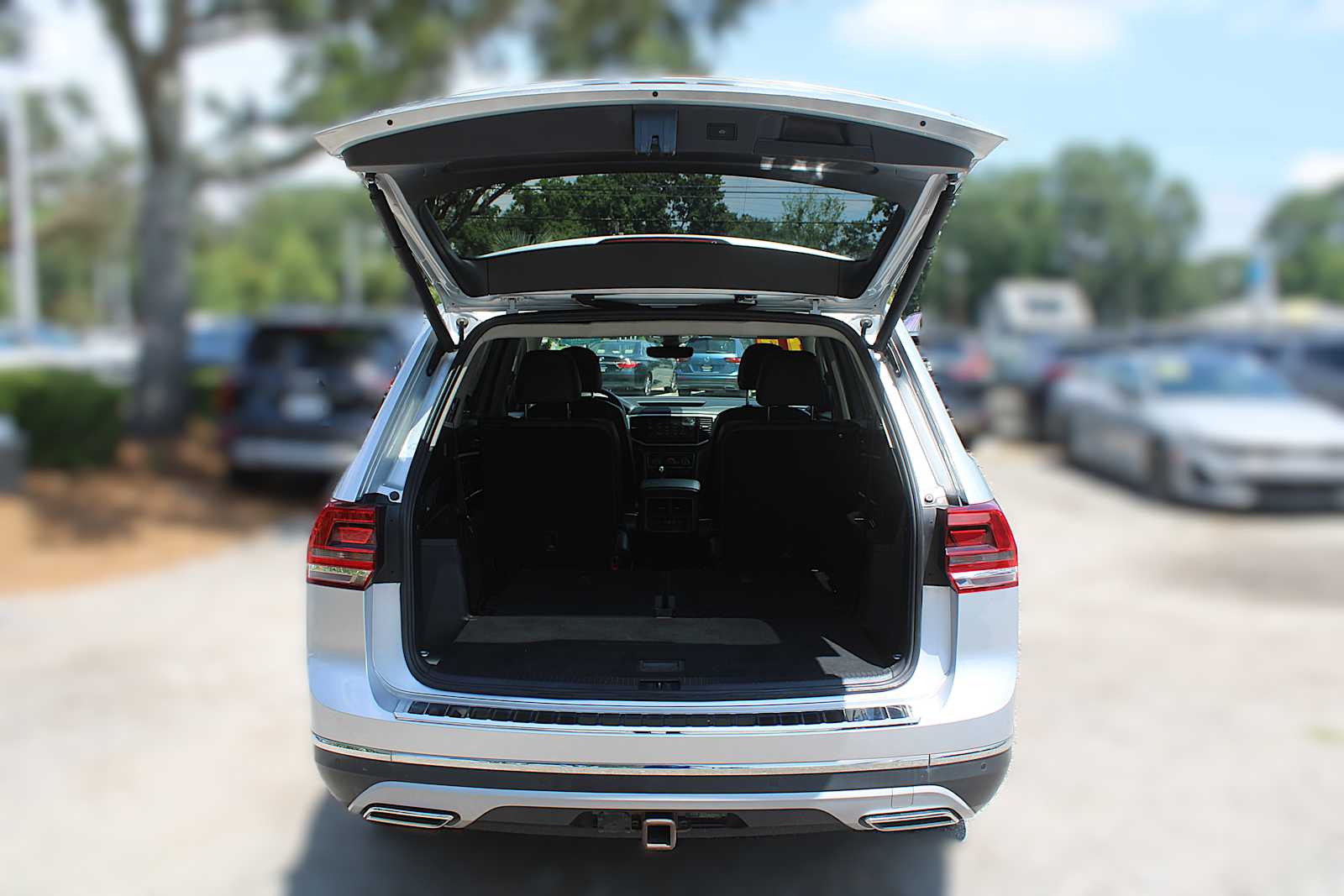 2018 Volkswagen Atlas V6 SEL photo 7
