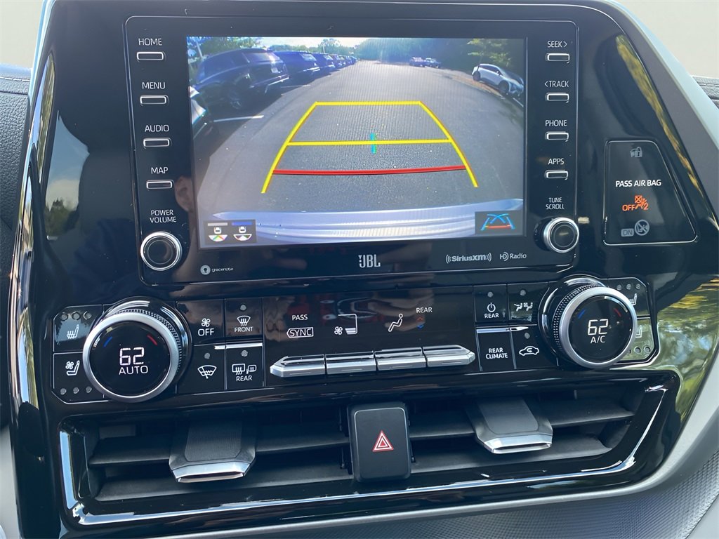 2021 Toyota Highlander Hybrid Limited photo 23