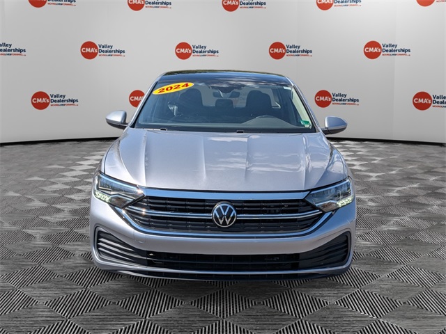 2024 Volkswagen Jetta 1.5T SE photo 2