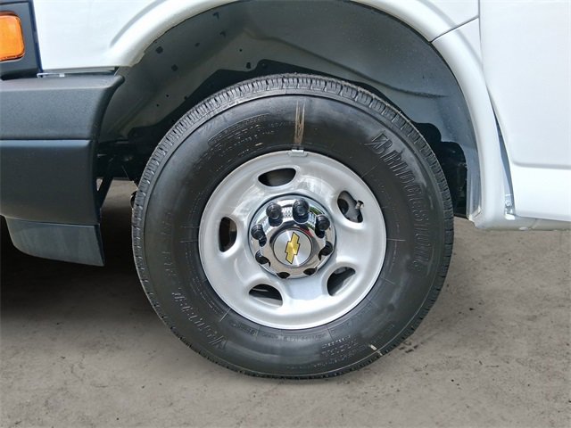 2025 Chevrolet Express Cargo 2500 photo 14